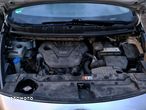 Kia Carens 1.6 GDI Attract - 6