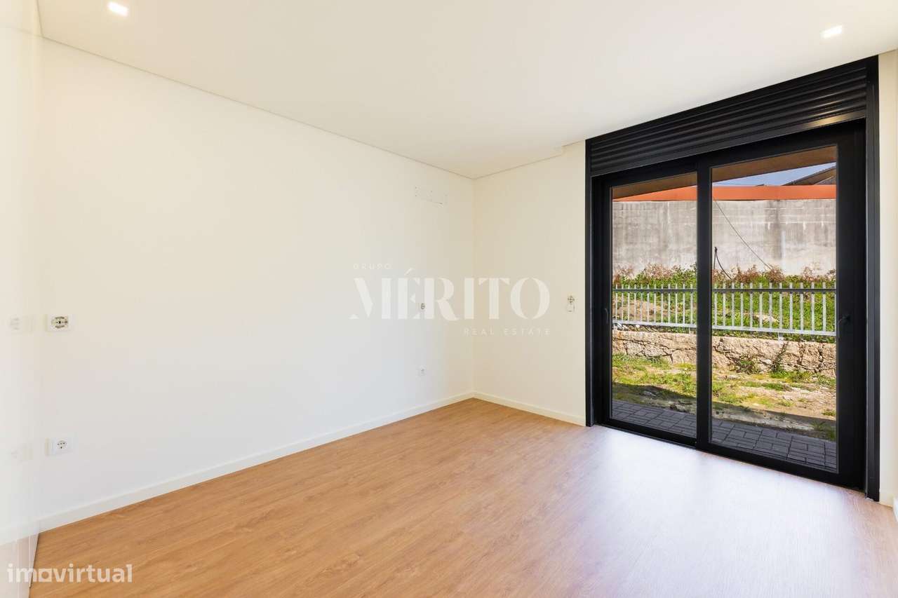 MORADIA T3 GEMINADA - NOVA-31