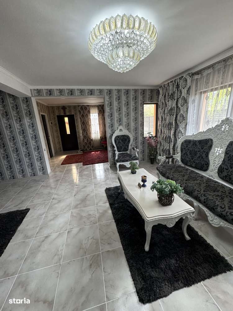 Casă cu 4 camere, teren 450mp, preț 165.000 EUR-8