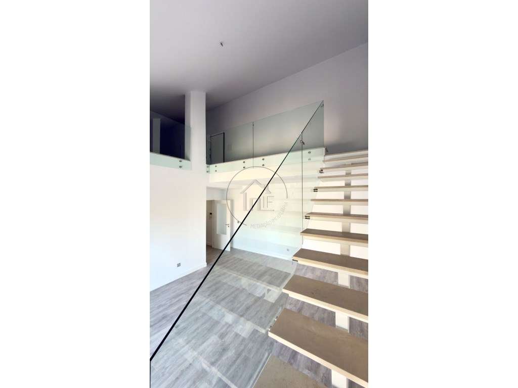 Apartamento T2 Duplex Novo Pinhal Novo-24