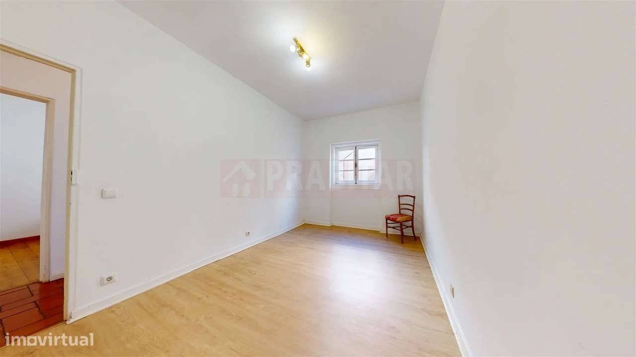 Apartamento T2 com Terraço e Anexo | Olivais-19