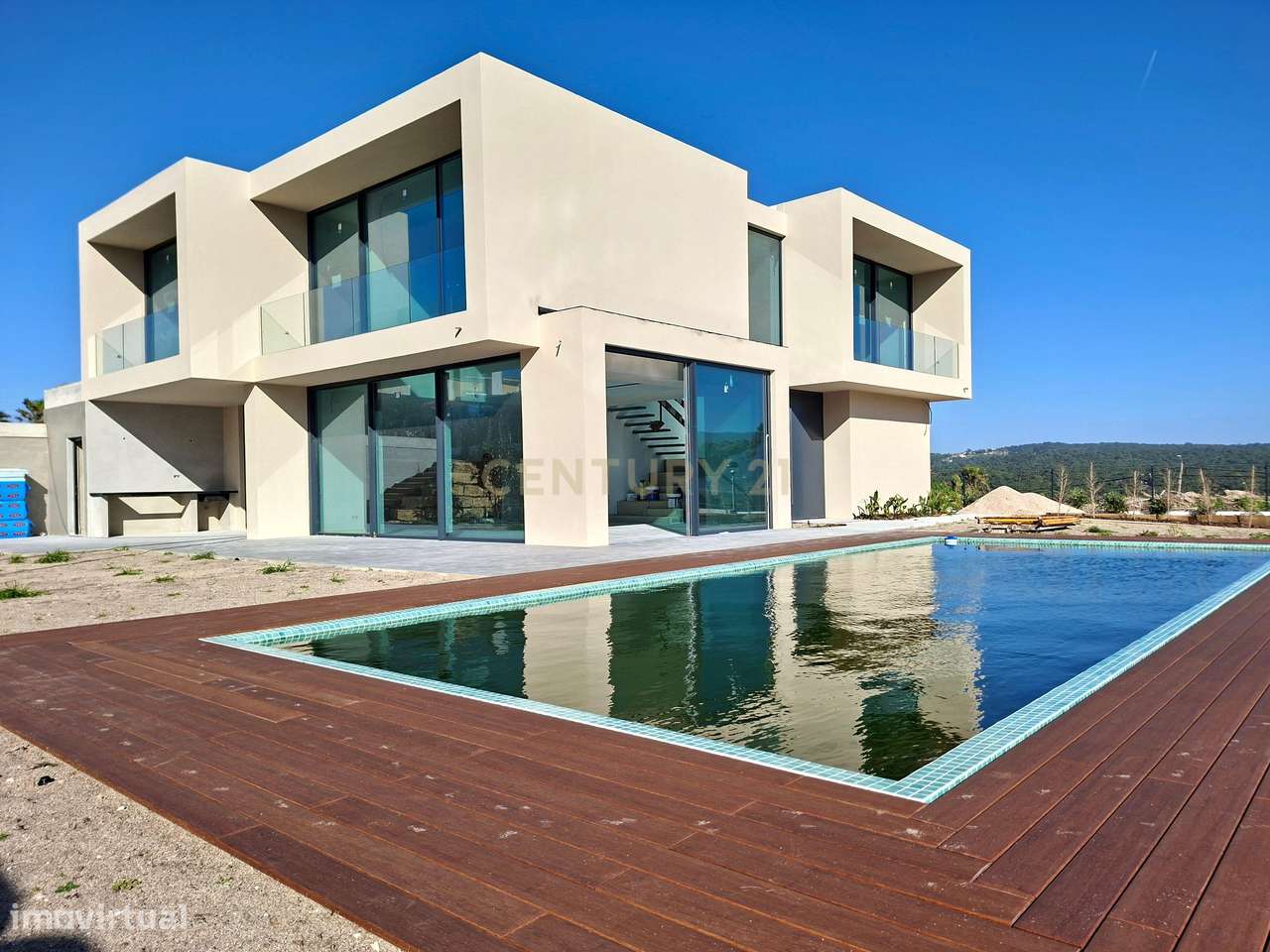 Moradia T5 de Luxo com Piscina e jardim, com Vista Panorâmica em Sintr - Grande imagem: 2/26