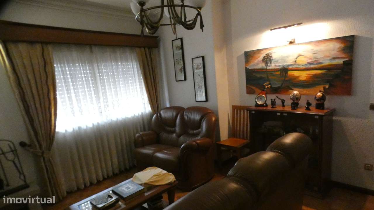 Moradia T5 S. Mamede Coronado-11