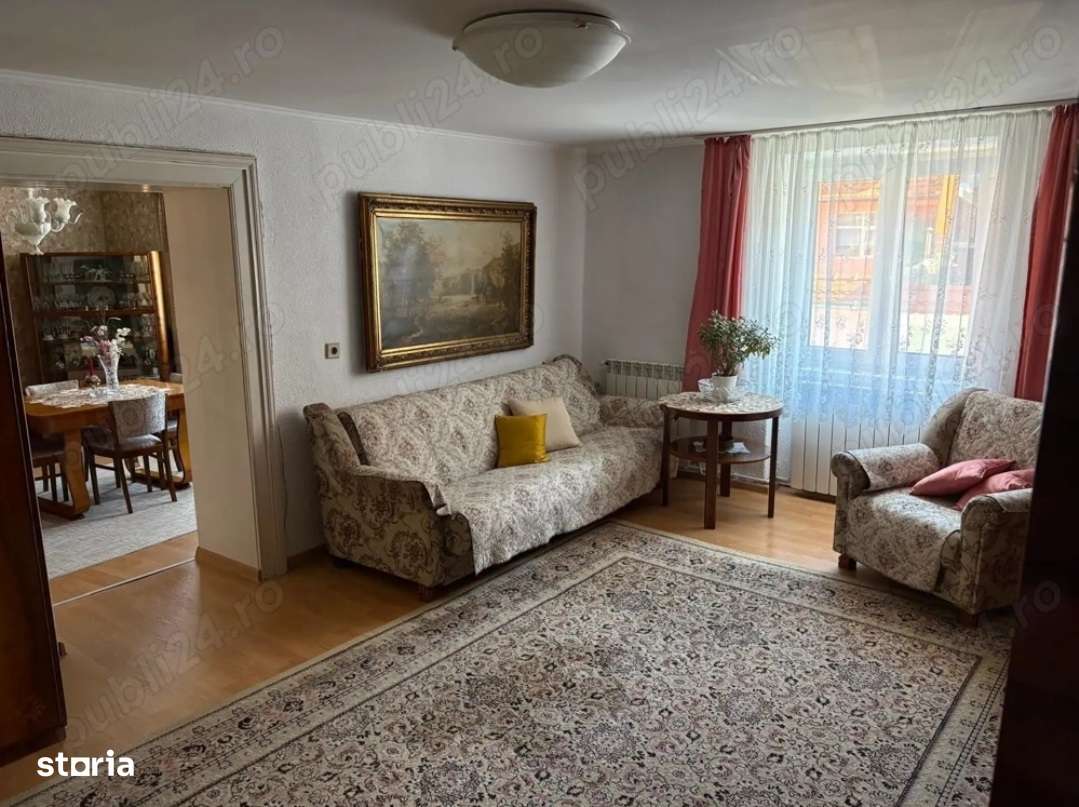 Casa singur in curte in Orasul de Jos-0