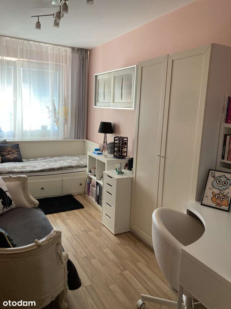 Przestronne, w bardzo dobrej lokalizacji - Pełny obrazek: 5/17