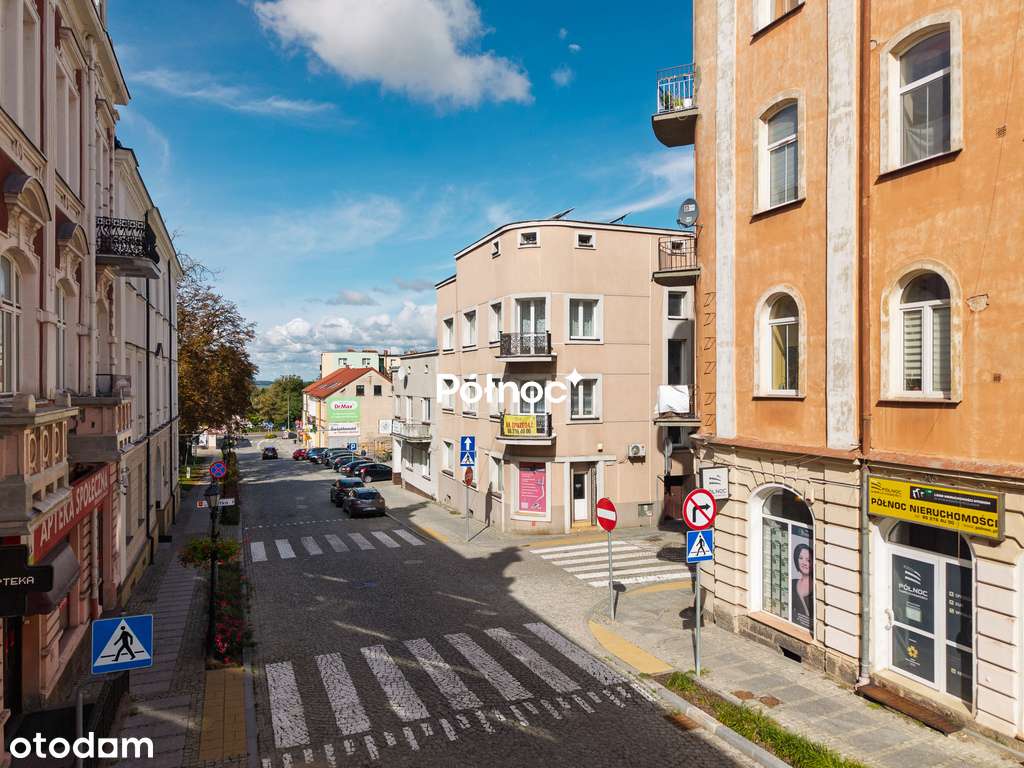 KAMIENICA W CENTRUM ŁOMŻY – 3 MIESZKANIA I 3 LOKALE USŁUGOWE-2