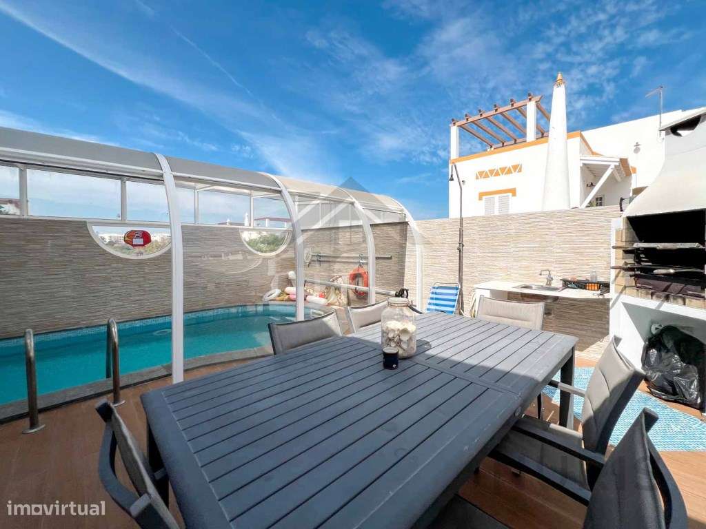Moradia T3 com piscina para venda em Lagos-42