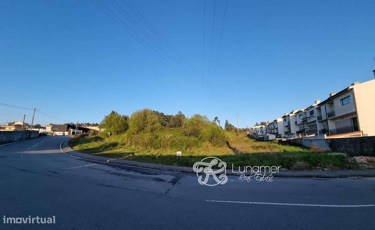 Conjunto de 4 terrenos em Lousado - Grande imagem: 2/3