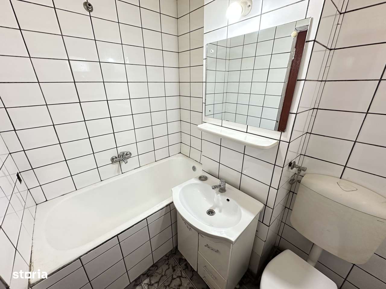 Apartament 3 Camere | Etaj 1 | Balcon & Pivniță-6