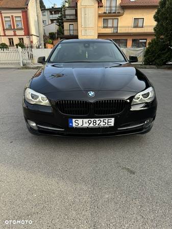 BMW Seria 5 520d Touring Luxury Line - 11