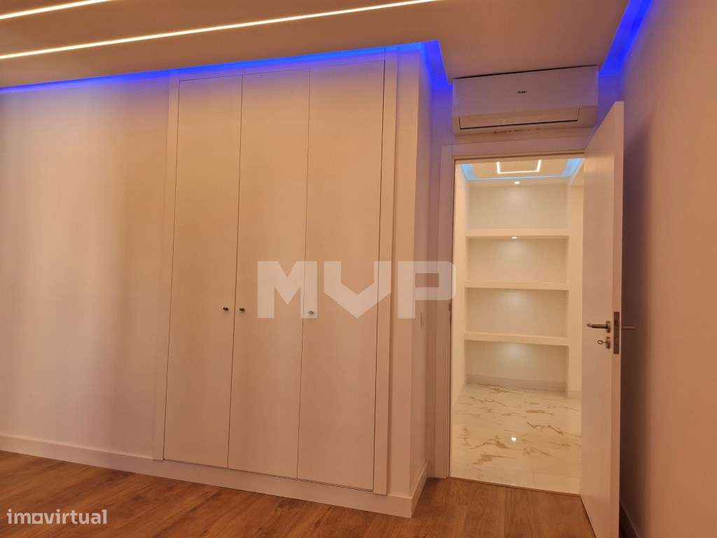 Apartamento T2 em Quarteira-17