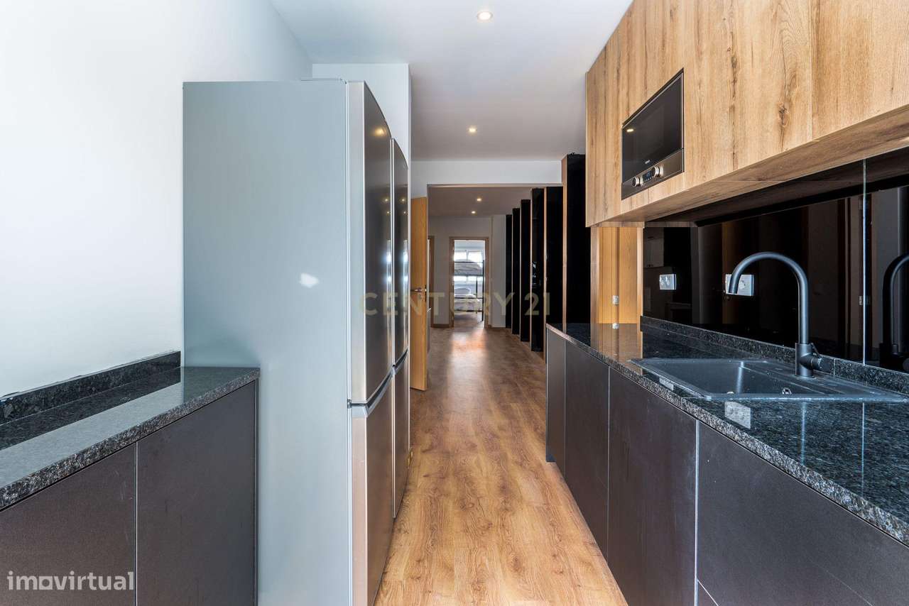 ANDAR MORADIA T4| VENDA| INVESTIMENTO| CENTRO DO PORTO-15