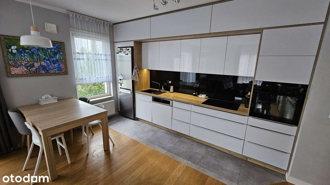 Słoneczne 3-pokojowe mieszkanie z klimatyzacją, balkonem i garażem - Pełny obrazek: 4/17