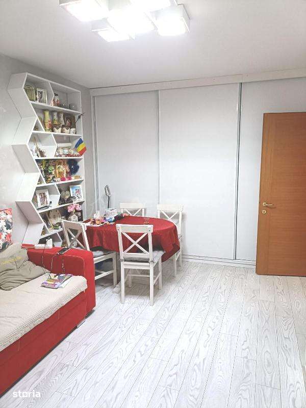 Vanzare 3 camere decomandat - 2 gr sanitare - Drumul Taberei - Metrou-5