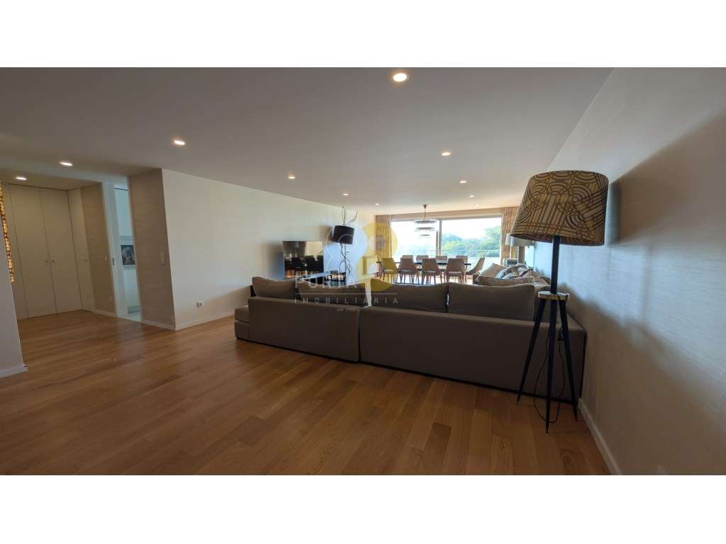 Apartamento T4 Mobilado com vistas para o Parque da Cidade
 - Mato... - Grande imagem: 3/60