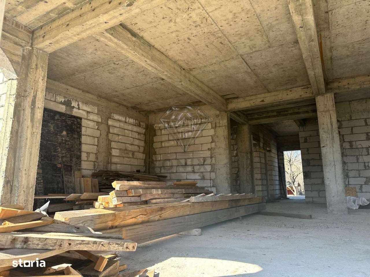 CASA DE VANZARE IN VALEA DOFTANEI-12
