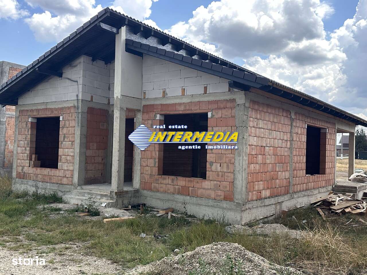 Vanzare Casa Noua la GRI Alba Iulia teren 423 mp toate utilitatile - Imagine principală: 4/8