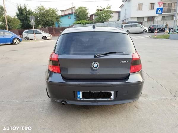 BMW Seria 1 120i - 3