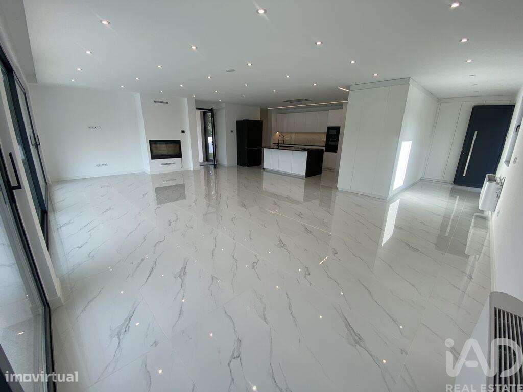 Casa / Villa T3 em Sopo de 350,00 m2 - Grande imagem: 5/13