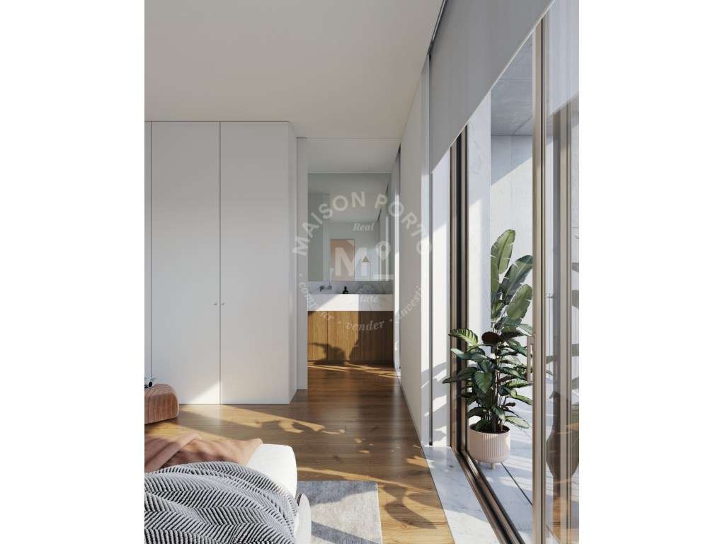 Moradia T3 com Terraço, Jardim e 2 Lugares de Garagem em Vila Nova ... - Grande imagem: 5/8