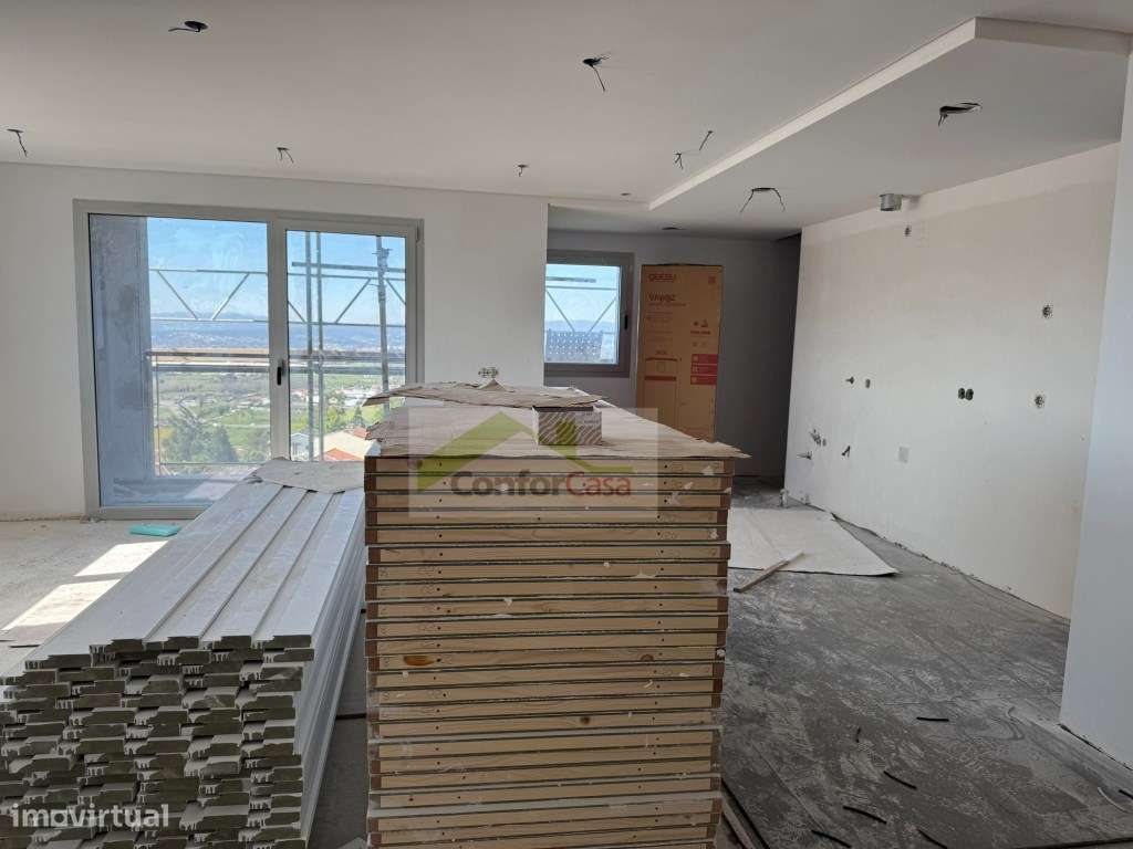 T3 com Ar Condicionado, varanda e L. garagem no Centro de Braga-14