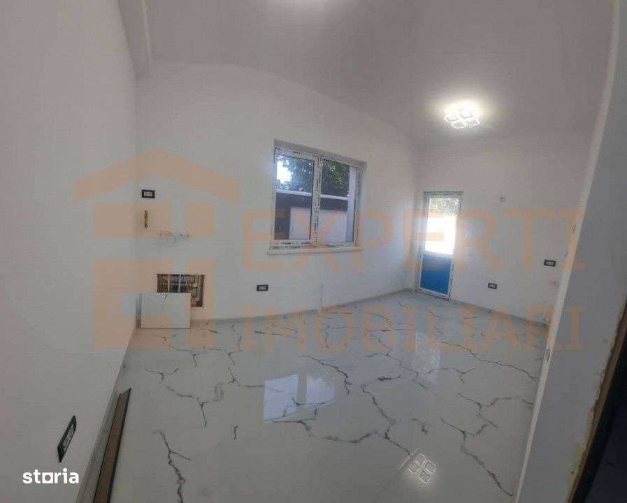 Casa unde linistea se intalneste cu spatiul — Lumina, Constanta - Imagine principală: 4/17