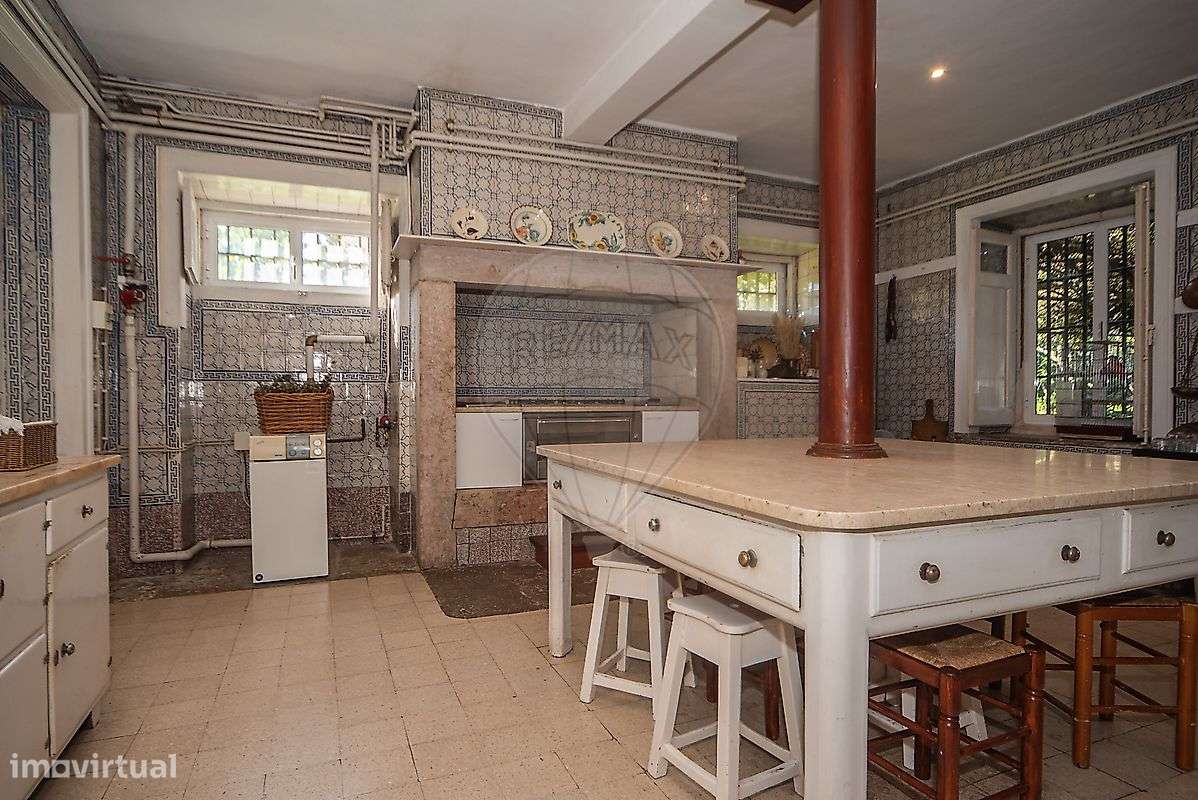 Moradia T6 para venda-26