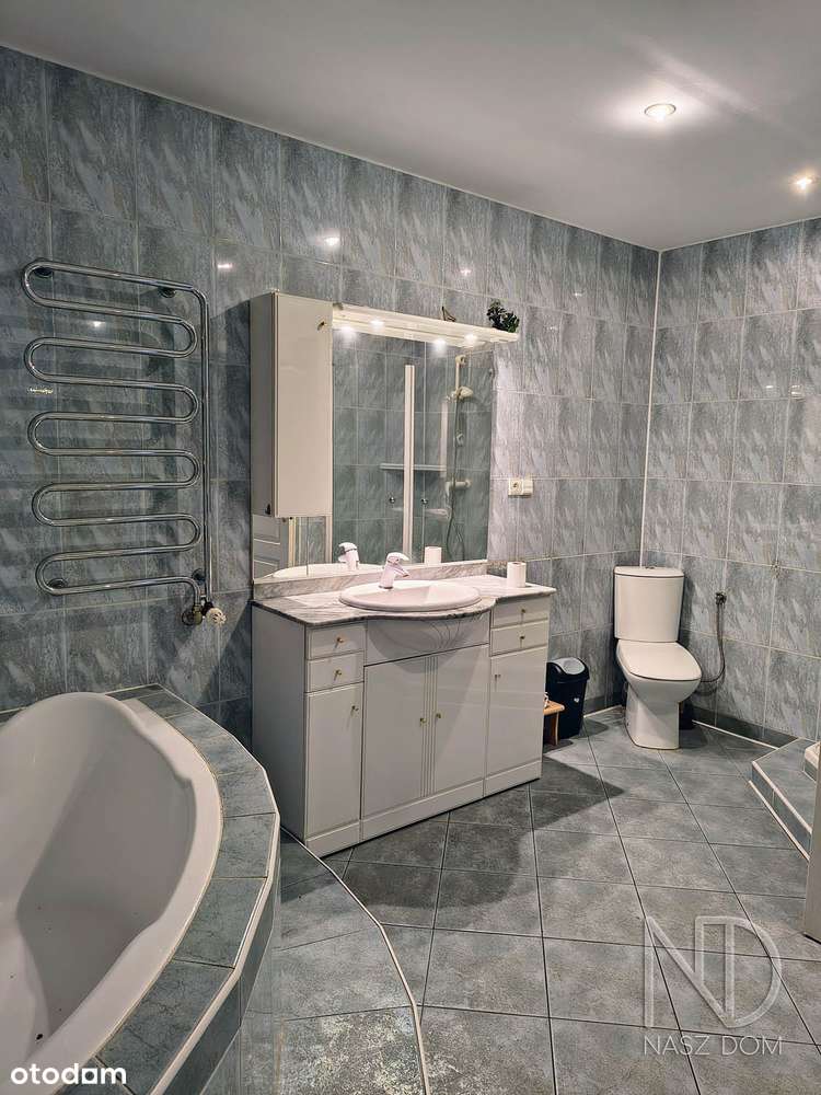 Dom na Dębowej - przestronny i wygodny w spokojnej okolicy-7