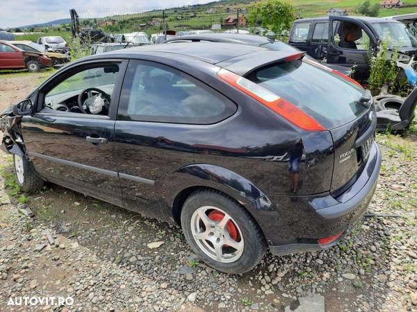 Piese/Dezmembrez Ford Focus 2 caroserie 2+1 uși,an 2006 motor benzină - 3