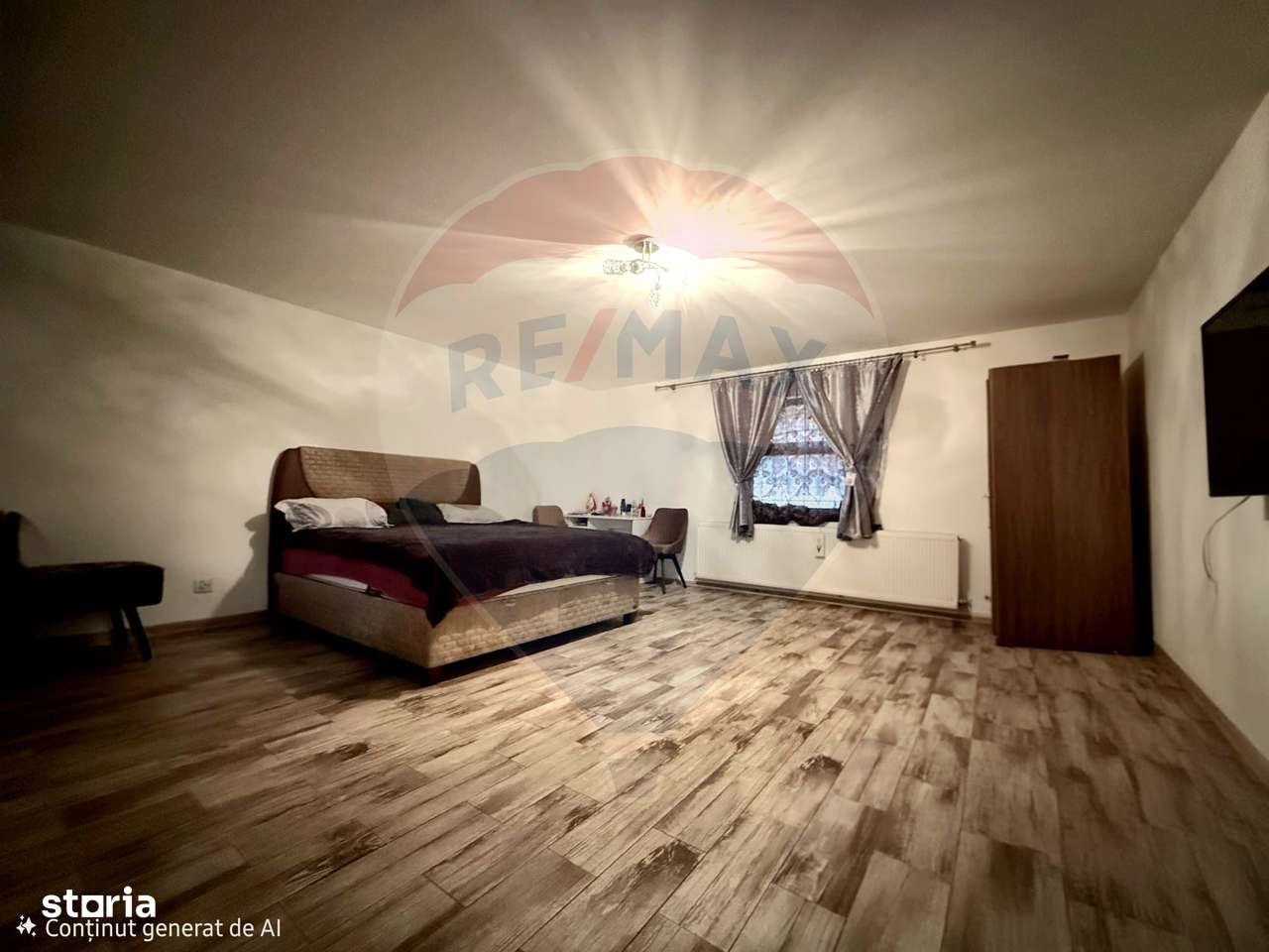 Casă / Vilă cu 5 camere de vânzare-8