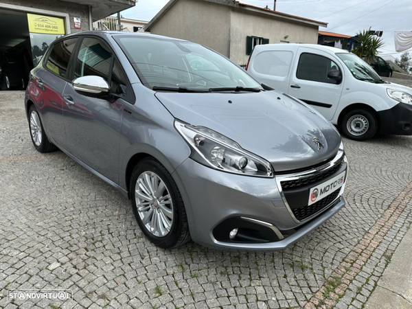 Peugeot 208 1.5 BlueHDi Signature - 2