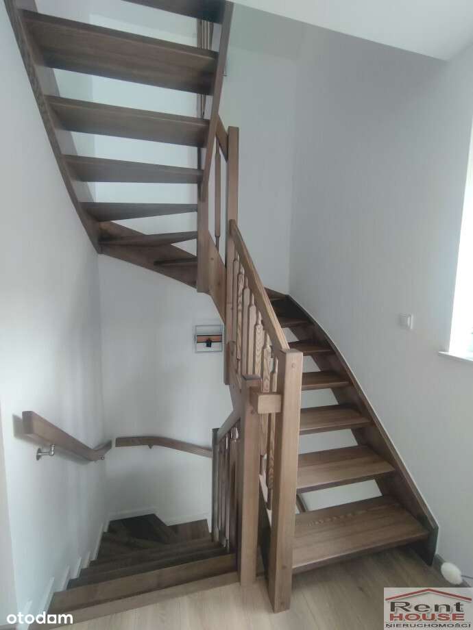 Całkowicie wykończony nowy bliźniak z garażem-8