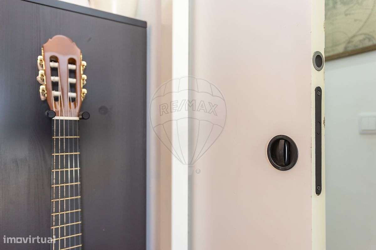 Apartamento T3 à venda em Almada-24