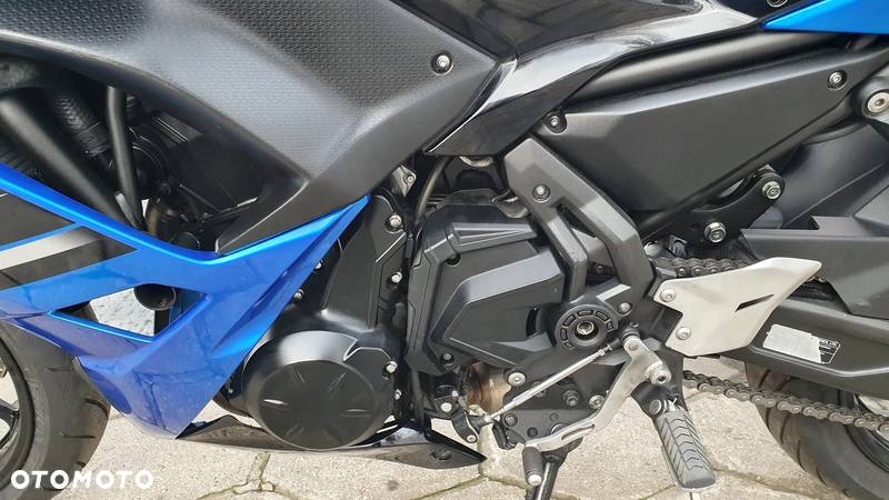 Kawasaki Ninja - 6