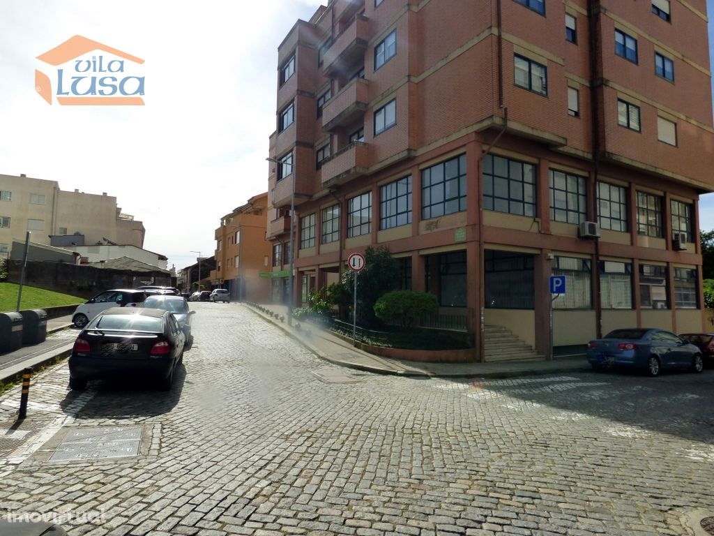 Moradia com terreno para Reabilitar no centro do Porto