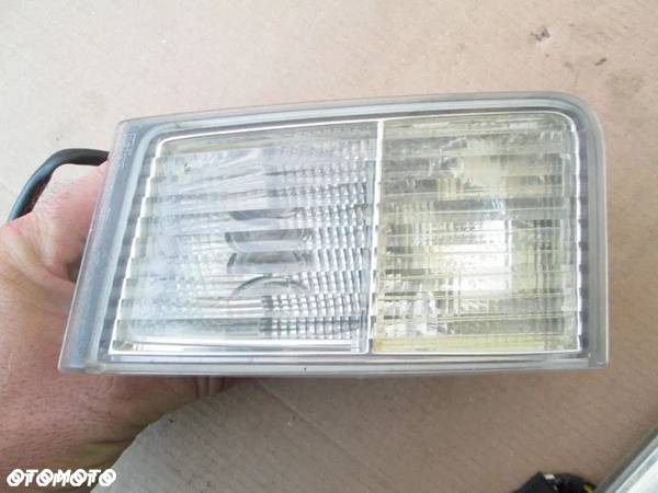 LAMPA COFANIA Cadillac bls 06- - 2