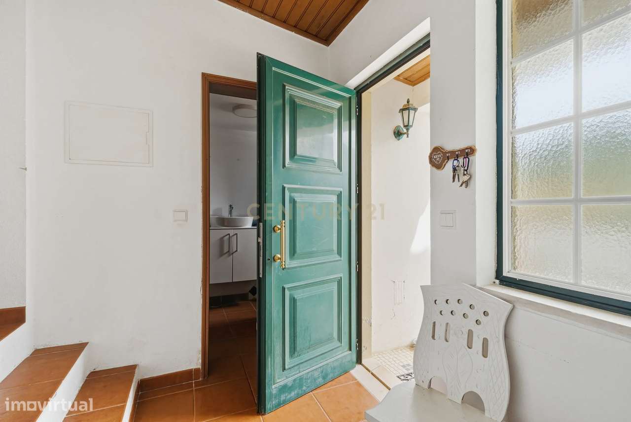 Moradia T2 com 2 salas e Pátio – Loubagueira, Torres Vedras-29