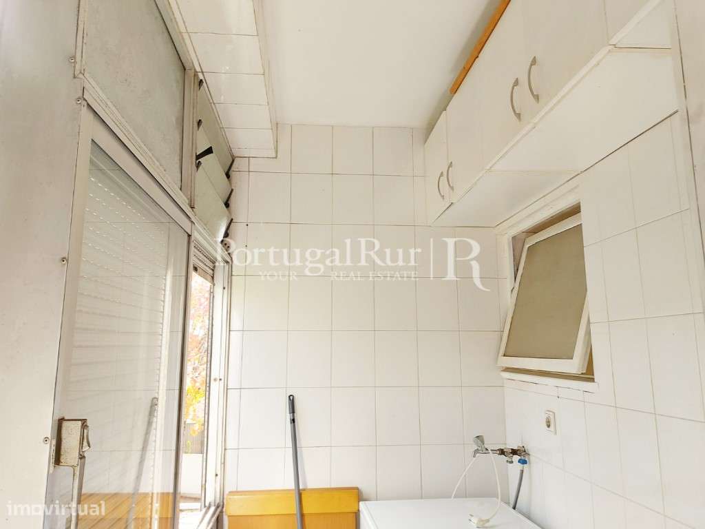 Apartamento T3 projecto Fernando Távora em Ramalde-14