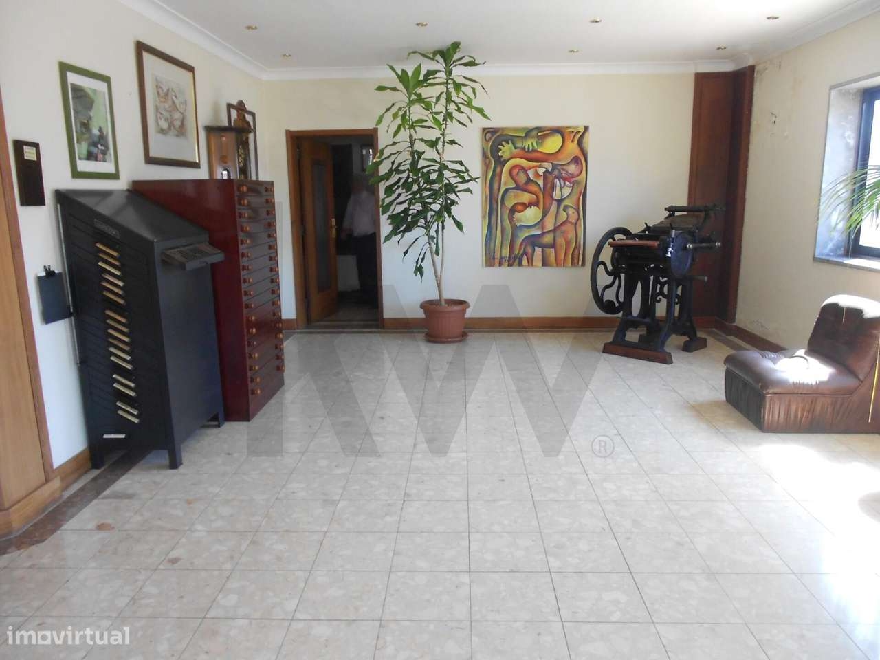 PARQUE  INDÚSTRIAL,  ESCRITÓRIOS e ARMAZÉNS em CONDOMINÍO FECHADO  Pri-49