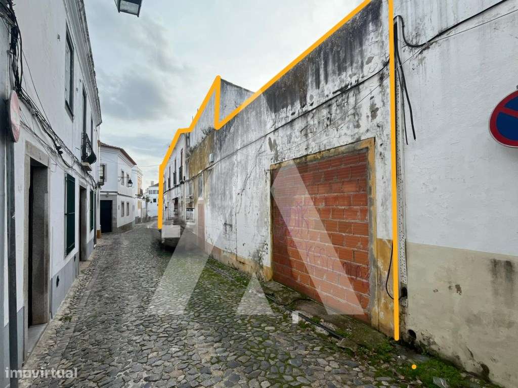 Oportunidade de Investimento Hoteleiro no Centro Histórico de Évora-11