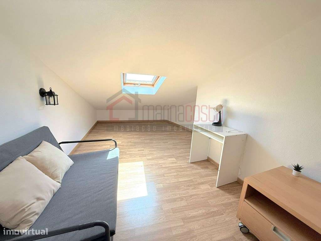 Moradia T3 com Garagem no Lugar da Estrada-15