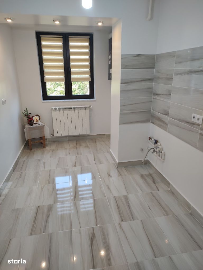 Apartament 3 camere, decomandat, zona Centru Civic- Altex