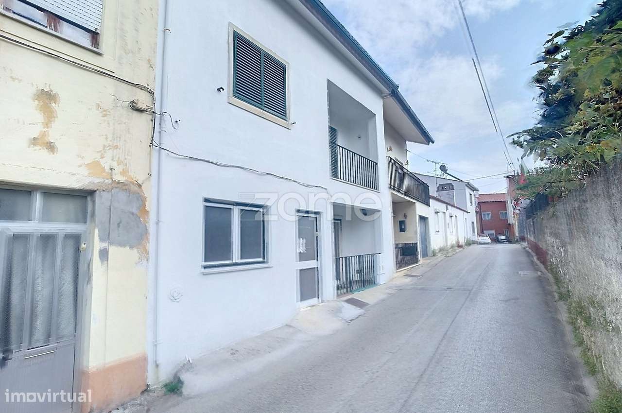 Moradia T9 em Fala - S.Martinho do Bispo - Grande imagem: 2/45