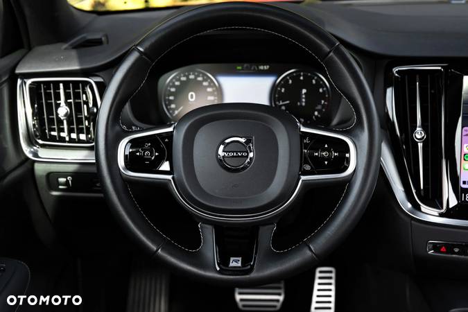 Volvo S60 T5 R-Design - 32