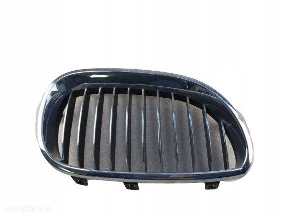 BMW E60 GRILL ATRAPA NERKA PRAWA M-PAKIET - 1