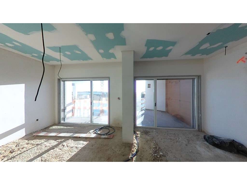 Apartamento T5 no Barreiro com Vista Rio-19