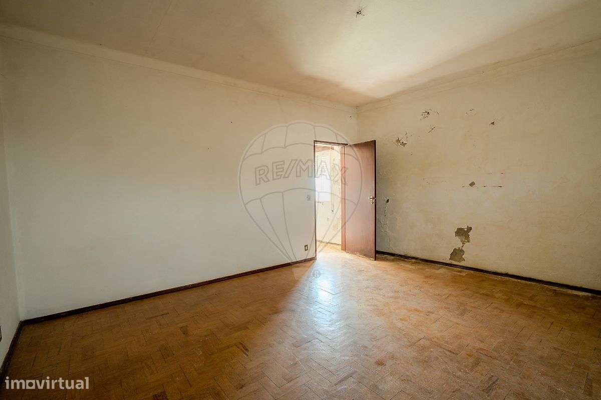 Moradia T2 para venda-23