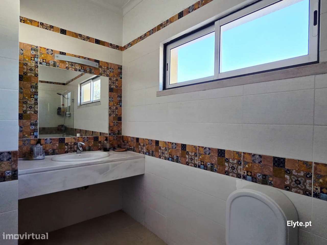 Moradia T7 em Benavente com 2 piscinas-40