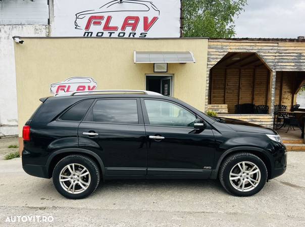 Kia Sorento - 32