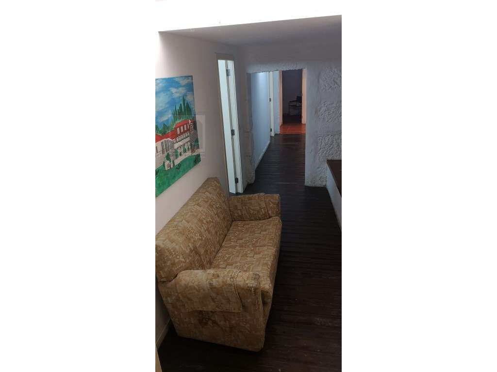 Condomínio com 6 Moradias V2 /V3 Mobiladas e Equipadas-44